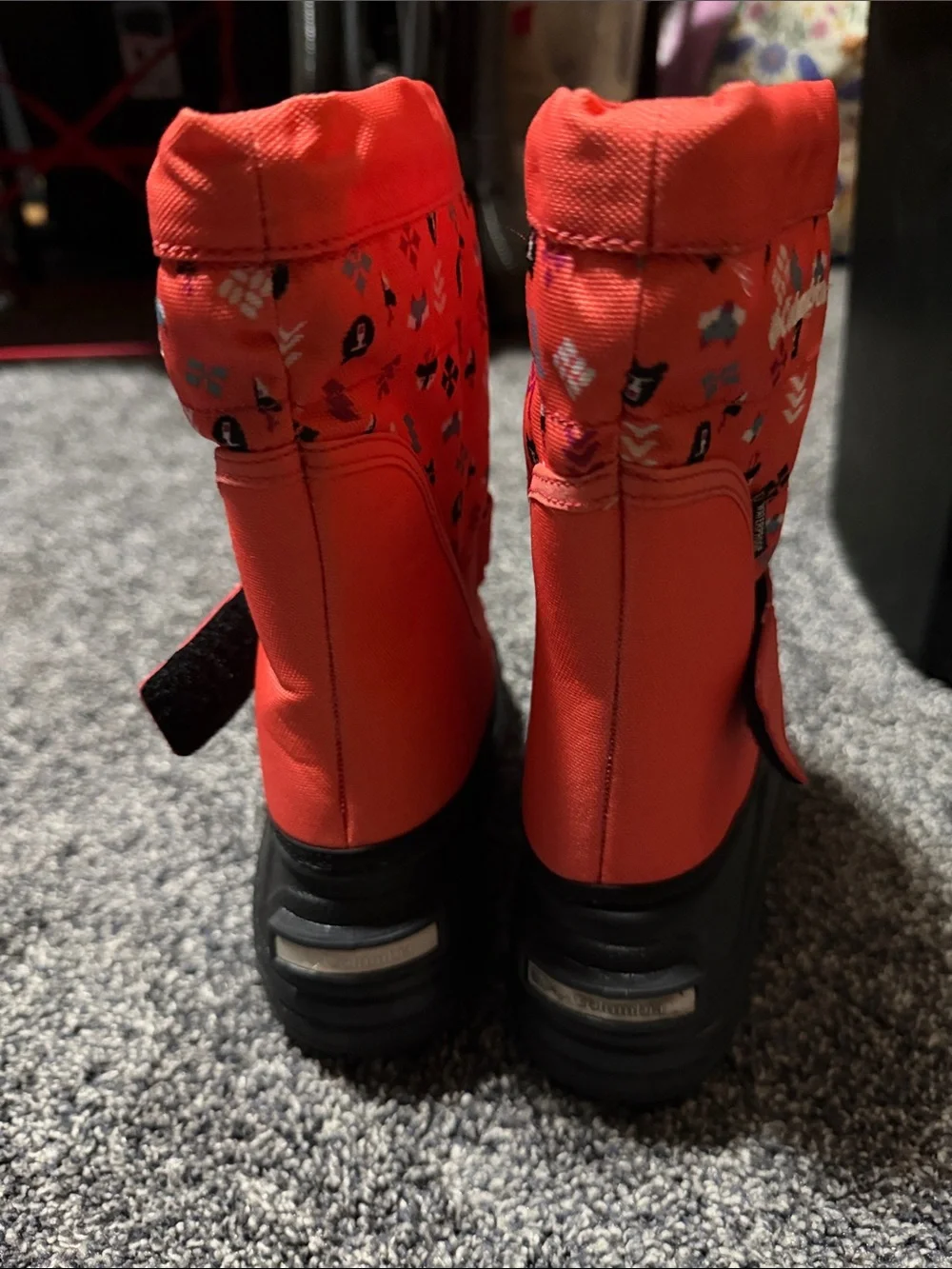 NWOT Columbia Kids Red and Black Winter Snow Boots